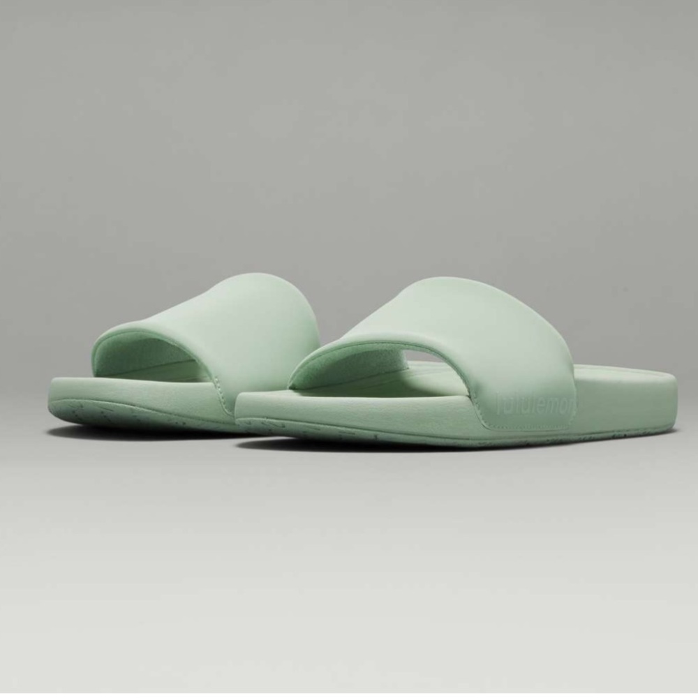 COPY - Lululemon restfeel Sea foam cushion slides